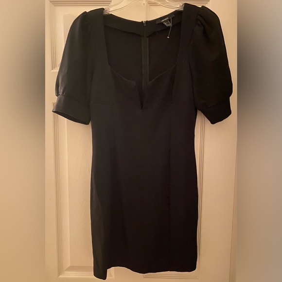 Forever 21 Women’s Black Fitted Mini Dress Puffy Sleeves size Large - Picture 5 of 7
